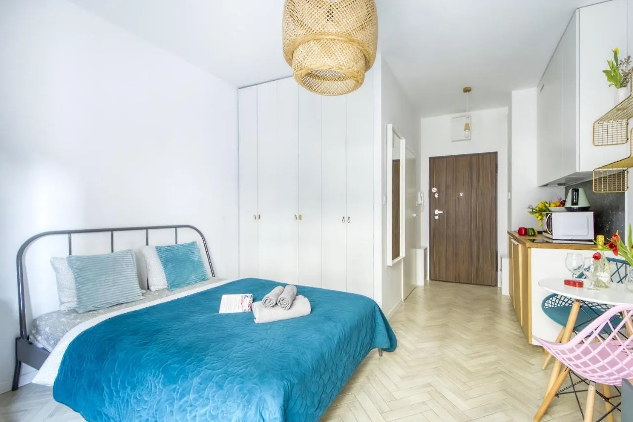 ***  Aparthotel Pawia Deluxe Варшава Польша