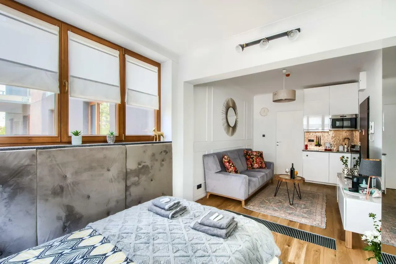 Aparthotel Pawia Deluxe Варшава 3*,